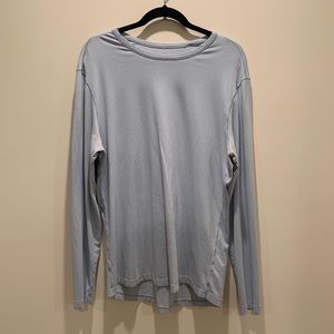 lululemon men’s light blue long sleeve tee